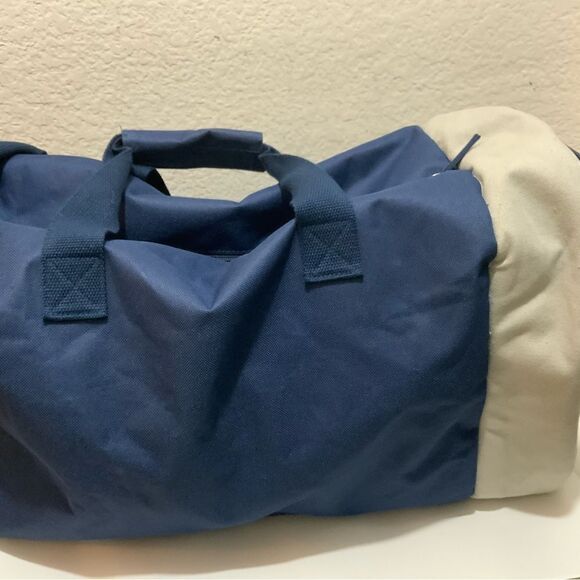 Tommy Bahama Weekender Travel Duffle Bag Blue Nylon Canvas - Picture 3 of 9
